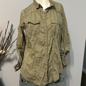 Maurices women’s button-down shirt, size L. Bundle, and save or make offers!